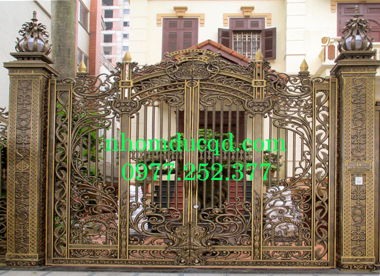Thiết kế cổng nhôm đúc ở Đà Lạt